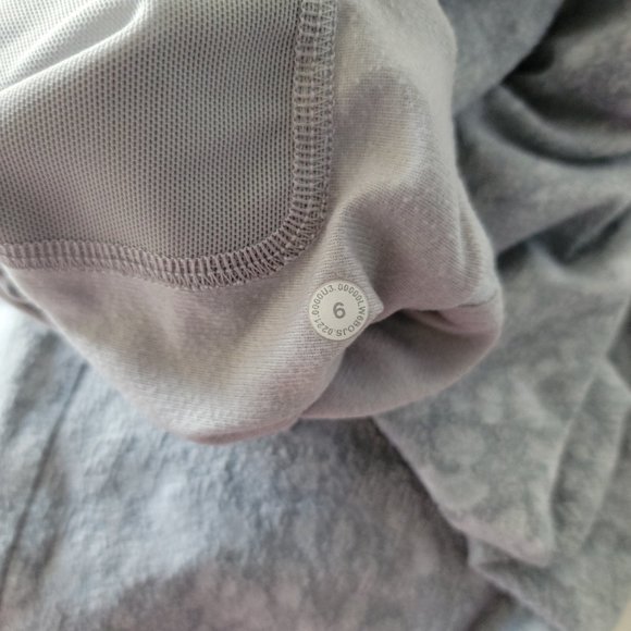 lululemon athletica cropped jogger - Picture 3 of 5